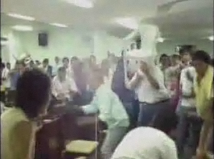 阿根廷地方議會騷亂 椅子橫飛（圖）