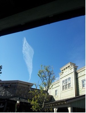 日本屢現奇形怪狀的地震云 形成原因說法不一