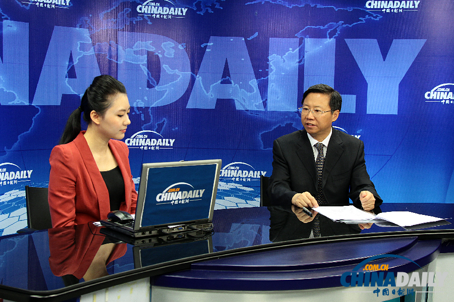 商務(wù)部產(chǎn)業(yè)司司長談加工貿(mào)易轉(zhuǎn)型升級(組圖)