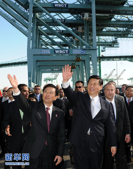 習近平在洛杉磯參觀中海運西港池碼頭