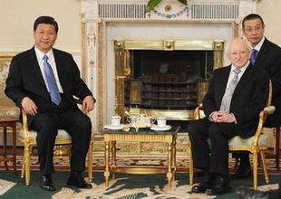 習近平會見愛爾蘭總統希金斯