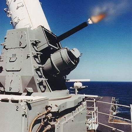 臺近程炮對抗飽和攻擊