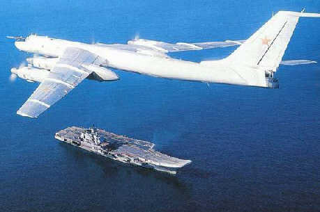 俄空軍演習亮看家本領