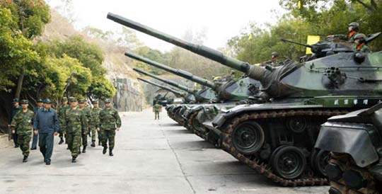 防罷扁引發(fā)失控 扁密令3萬精兵待命臺北