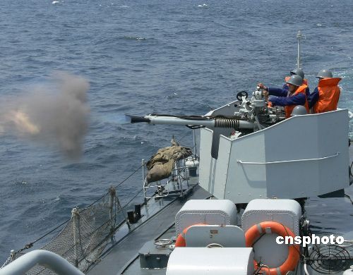 東海艦隊(duì)惡劣海況中錘煉戰(zhàn)力