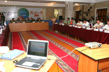 中哈聯合反恐演習第一階段實兵演練開始