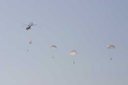 中哈聯合反恐演習第一階段實兵演練開始