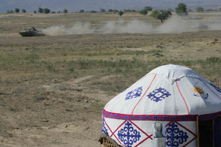 中哈聯合反恐演習第一階段實兵演練開始