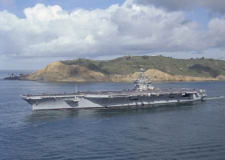 美“斯坦尼斯”號航母抵達(dá)第7艦隊(duì)轄區(qū)