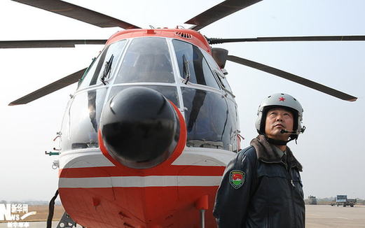 我軍武裝直升機試飛第一人飛出世界最難特技