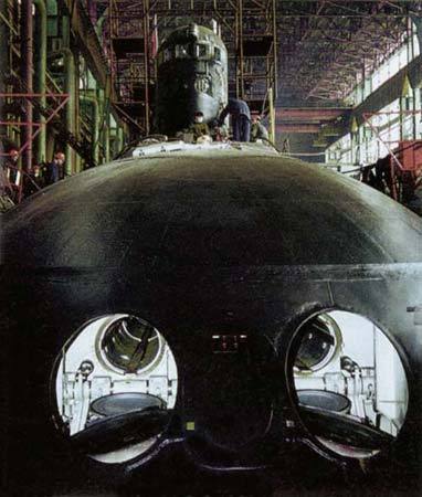 俄軍工加速向越南交付基洛級潛艇