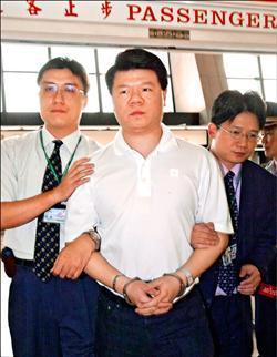 臺灣騙子作家不到1年又騙3億