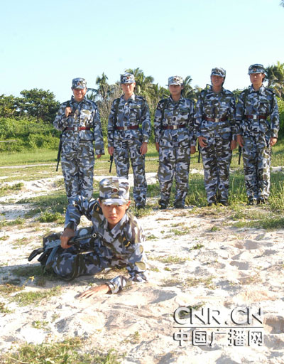 柔美西沙女兵軍事技能不遜于男兵[圖]