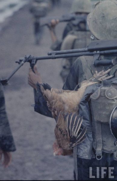 美國(guó)記者曝光1962年拍攝的越戰(zhàn)照片[組圖]