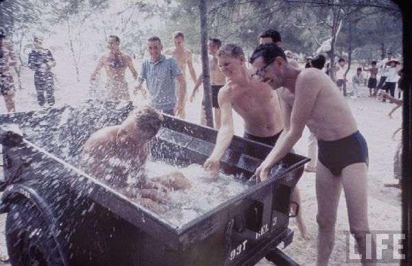 美國記者曝光1962年拍攝的越戰照片[組圖]