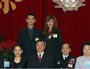 臺軍舉行晉升典禮 將官女兒驚艷全場