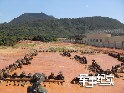 現實版老A 解密中國反恐精英訓練