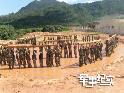 現實版老A 解密中國反恐精英訓練