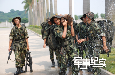 現實版老A 解密中國反恐精英訓練