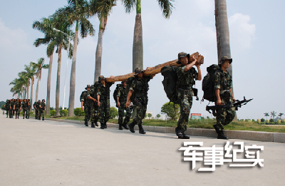 現實版老A 解密中國反恐精英訓練