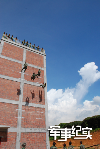 現實版老A 解密中國反恐精英訓練