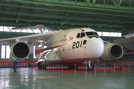 學者:日本軍用大飛機領先一步 中國不能急躁