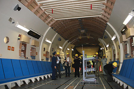 學者:日本軍用大飛機領先一步 中國不能急躁