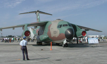 學者:日本軍用大飛機領先一步 中國不能急躁