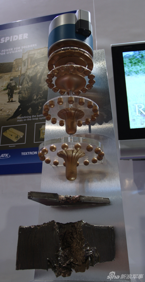 美國智能集束炸彈亮相新加坡