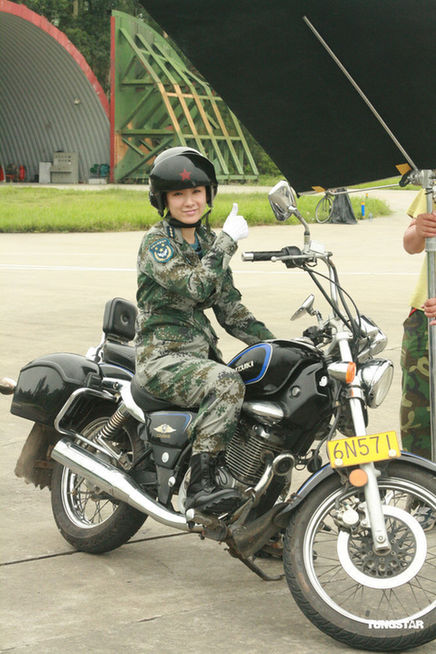 《殲十出擊》定妝照劇照曝光[組圖]