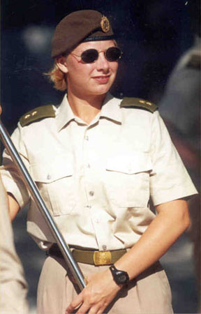 世界各國女兵如何度過“地獄訓練”