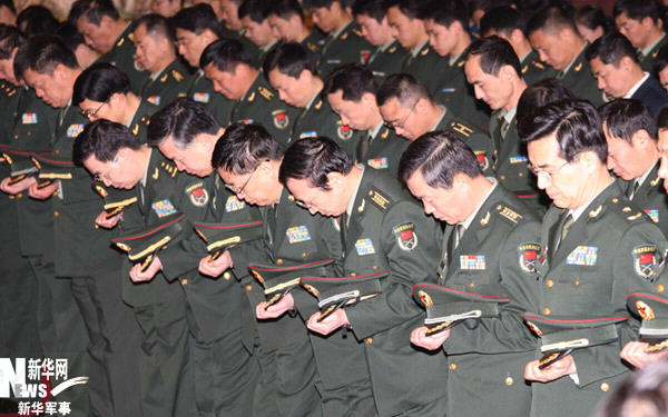 中央軍委辦公廳全體同志悼念玉樹地震遇難同胞