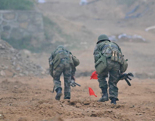 難得一見：我軍先進掃雷裝備威力巨大[組圖]