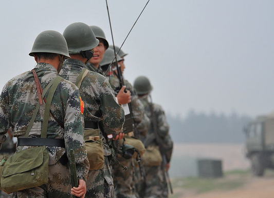 難得一見：我軍先進(jìn)掃雷裝備威力巨大[組圖]