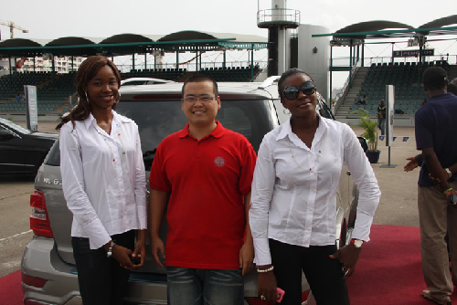 從阿布賈車展談尼日利亞的女人