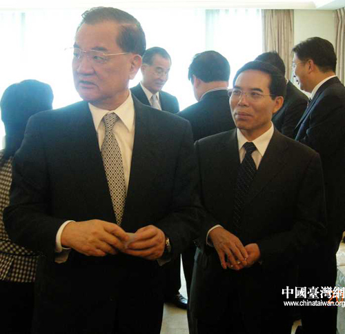 河北文化代表團(tuán)在臺(tái)北拜會(huì)連戰(zhàn)、吳伯雄（組圖）
