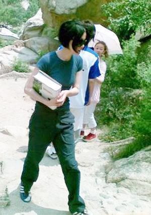 曝明星辣媽獨家育兒經 小S教育女兒靠嚇唬(組圖)