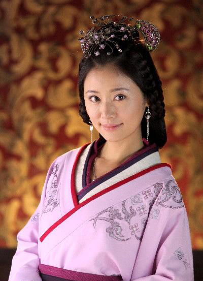 組圖：《傾世皇妃》林心如人氣高 溫柔“瓊瑤女”蛻變女強人