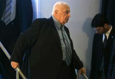 醫生連夜為沙龍更換呼吸管 恐難蘇醒