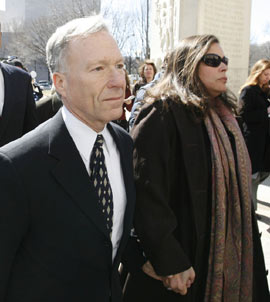 切尼前辦公室主任被判有罪 是否能獲布什特赦受關(guān)注