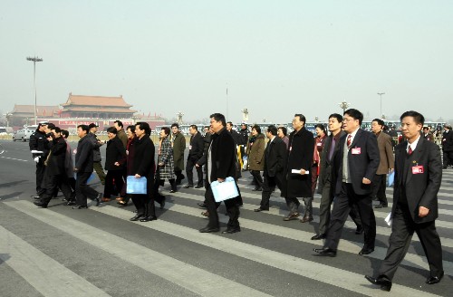 政協委員步入人民大會堂