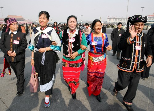 政協委員步入人民大會堂