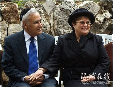 “干凈先生”晚節不保