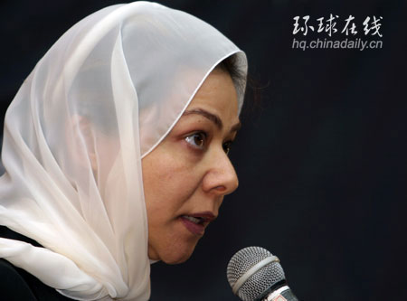 也門為伊拉克已故總統(tǒng)薩達(dá)姆舉行儀式，紀(jì)念他去世40天。薩達(dá)姆的女兒出席了紀(jì)念儀式