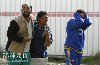 女人彈血洗巴格達校園