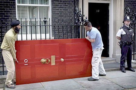 唐寧街10號(hào)換大門(mén)
