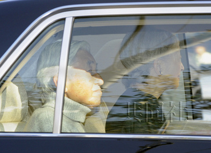 日本天皇咳嗽發燒基本痊愈 已出院返回皇宮(圖)