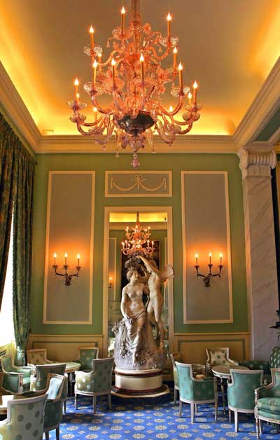 皮特茱莉婚否攪亂娛樂圈