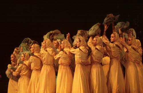 俄羅斯國立模范小白樺歌舞團(tuán)