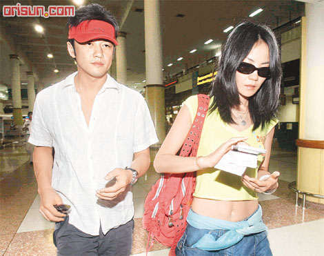 王菲一手包辦家務 童童主動叫李亞鵬爸爸（圖）